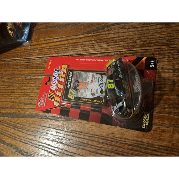 Vintage 2003 NASCAR Kyle Busch #87 Ditech Racing Champions 1:64 Card & Base NOS - Picture 1 of 2